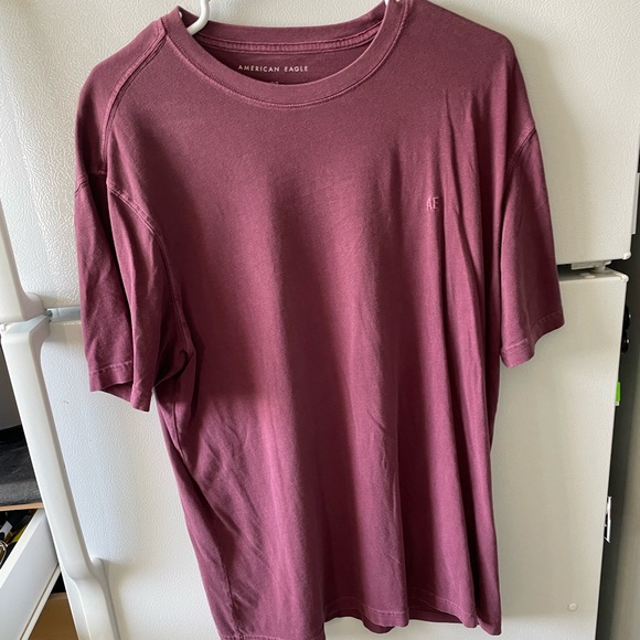 American Eagle Men’s Large (L/G) burgundy tee - Picture 3 of 8